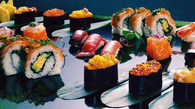 sushi-roll-images-4395598_640.jpeg